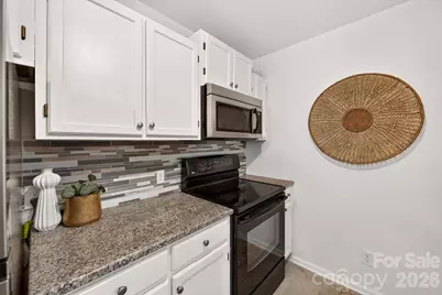 430 Queens Road #122, Charlotte, NC 28207 - Photo 5