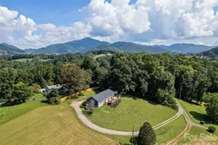 90 Blueberry Hill Dr, Clyde, NC 28721 - Photo 3