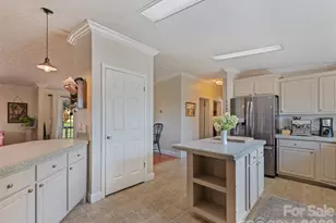 90 Blueberry Hill Dr, Clyde, NC 28721 - Photo 17