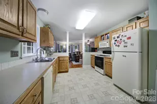 2000 Sossoman Springs Rd, Midland, NC 28107 - Photo 11
