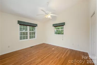 219 Greens View Drive, Horse Shoe, NC 28742 - Photo 17