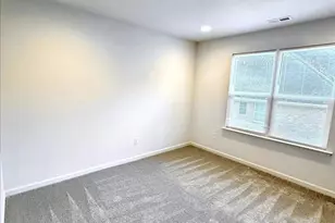2026 McDonald Dr, Charlotte, NC 28216 - Photo 5