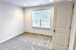 2026 McDonald Dr, Charlotte, NC 28216 - Photo 7