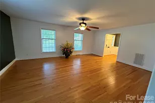 608 Margaret Dr, Statesville, NC 28677 - Photo 7
