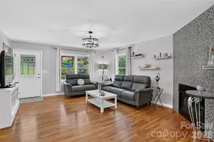 50 Autumn Vw Dr, Hendersonville, NC 28792 - Photo 5