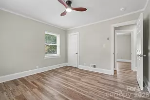2728 Arnold Dr, Charlotte, NC 28205 - Photo 19
