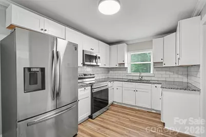 2728 Arnold Drive, Charlotte, NC 28205 - Photo 7