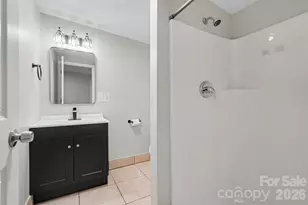 2728 Arnold Dr, Charlotte, NC 28205 - Photo 21