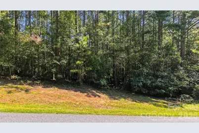 6048 Plantation Pointe Drive, Granite Falls, NC 28630 - Photo 3