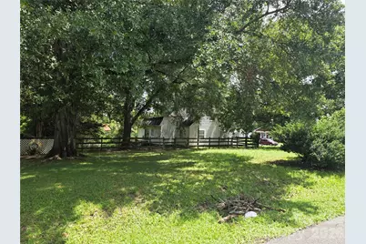 204 E Trade Street, Dallas, NC 28034 - Photo 3