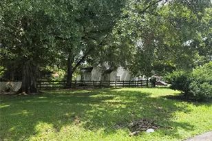 204 E Trade St, Dallas, NC 28034 - Photo 3