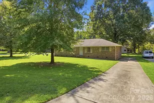 8051 S Way Rd, Charlotte, NC 28215 - Photo 5