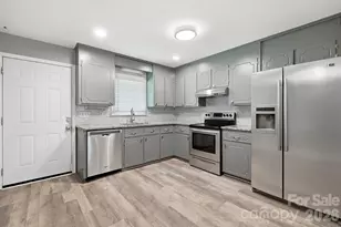 8051 S Way Rd, Charlotte, NC 28215 - Photo 11