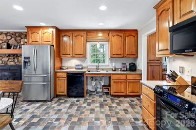 146 Cobblestone Drive, Marion, NC 28752 - Photo 11