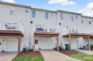 12753 Bullock Greenway Blvd, Charlotte, NC 28277 - Photo 33
