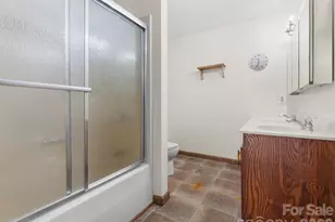 40 Country Bear Ln, Flat Rock, NC 28731 - Photo 17