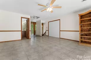 40 Country Bear Ln, Flat Rock, NC 28731 - Photo 15
