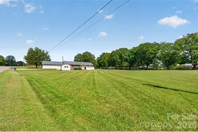 2639 Mount Olive Church Road, Newton, NC 28658 - Photo 25