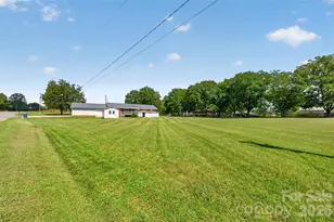 2639 Mt Olive Church Rd, Newton, NC 28658 - Photo 25