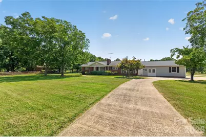 2639 Mount Olive Church Road, Newton, NC 28658 - Photo 3