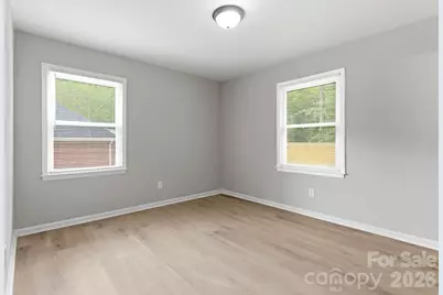 5233 Delivau Drive, Charlotte, NC 28215 - Photo 17