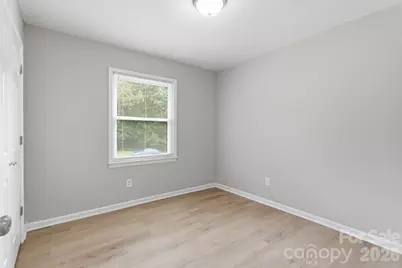 5233 Delivau Drive, Charlotte, NC 28215 - Photo 13