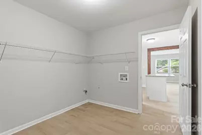 5233 Delivau Drive, Charlotte, NC 28215 - Photo 21