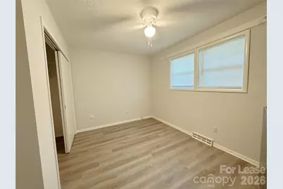 5006 Malibu Drive, Charlotte, NC 28215 - Photo 5