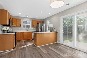 1712 Pergola Pl, Charlotte, NC 28213 - Photo 7