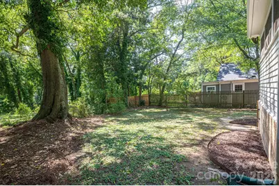 205 W Sixth Avenue, Gastonia, NC 28052 - Photo 17