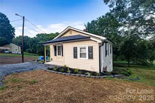 1488 Hilltop St, Albemarle, NC 28001 - Photo 3