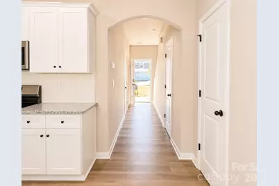 5933 Wallace Avenue, Charlotte, NC 28212 - Photo 7