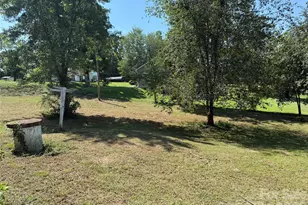 1650 Berkley St SW, Lenoir, NC 28645 - Photo 11