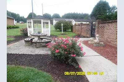 2525 Teague Street, Lincolnton, NC 28092 - Photo 3