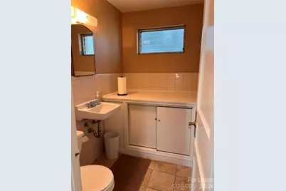 211 Linda Vista Drive, Hendersonville, NC 28792 - Photo 9
