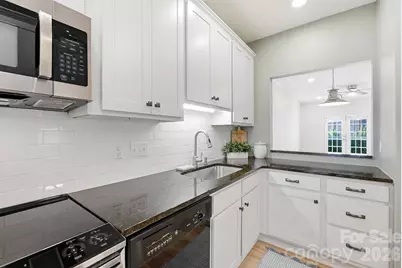 301 Queens Road #207, Charlotte, NC 28204 - Photo 5