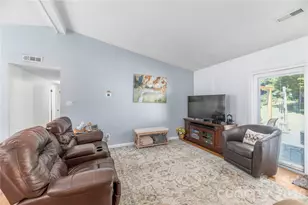 11 Crandon Ct, Asheville, NC 28804 - Photo 7