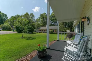 11 Crandon Ct, Asheville, NC 28804 - Photo 3