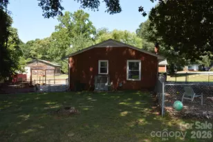 437 Hillcrest Rd, Statesville, NC 28677 - Photo 5