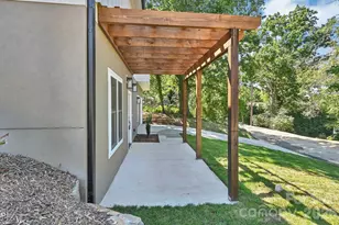 34 Mountain View Rd, Asheville, NC 28805 - Photo 43