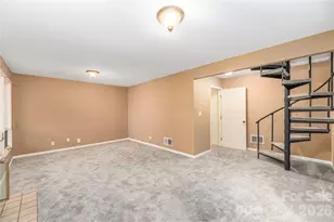 11 Maple Ridge Ln, Asheville, NC 28806 - Photo 11