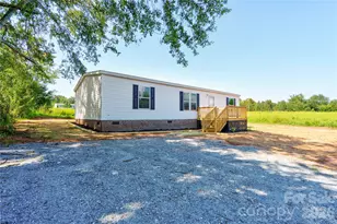 453 Thompson Rd, Rutherfordton, NC 28139 - Photo 1