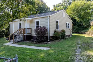 3221 1st Ave Dr SE, Conover, NC 28613 - Photo 1