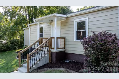 3221 1st Avenue Drive SE, Conover, NC 28613 - Photo 3