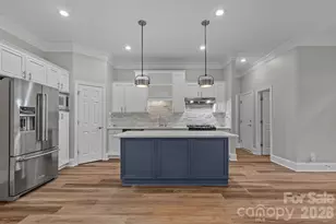 6415 Wakehurst Rd, Charlotte, NC 28226 - Photo 15