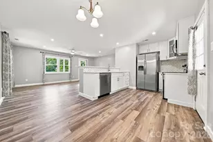 2938 11th Ave SW, Hickory, NC 28602 - Photo 9