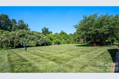 1224 Green Oaks Lane #F, Charlotte, NC 28205 - Photo 27