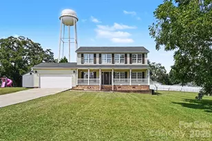 204 Rowland Ave, Heath Springs, SC 29058 - Photo 1