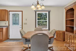 44 Autumn Vw Dr, Hendersonville, NC 28792 - Photo 11