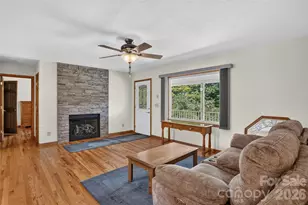44 Autumn Vw Dr, Hendersonville, NC 28792 - Photo 9